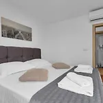 Ivan Sea View Apartment